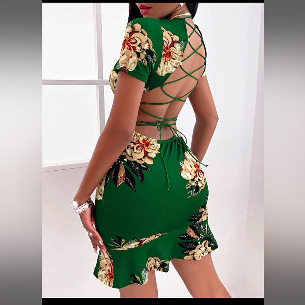 SHEIN Floral Lace Up Back Fitted Dress size Large